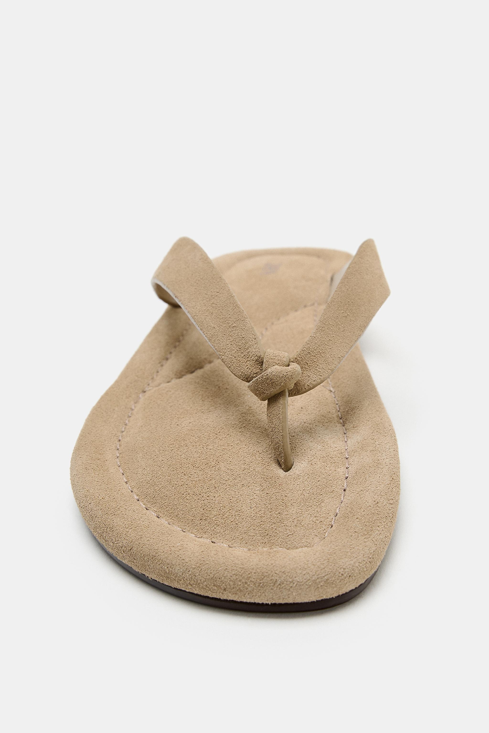 FLAT LEATHER SANDALS